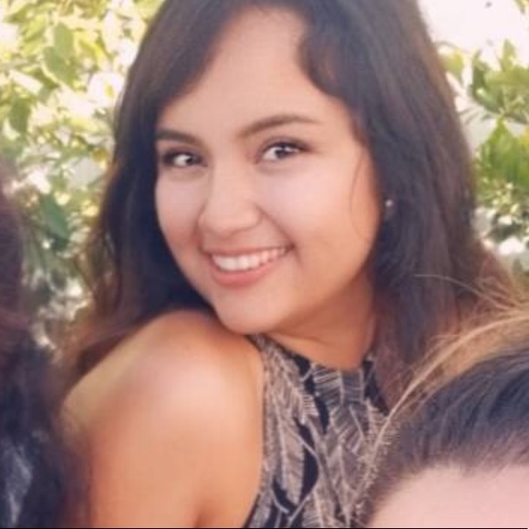 Meet your Posher, Kimberly - Picture 1 of 1